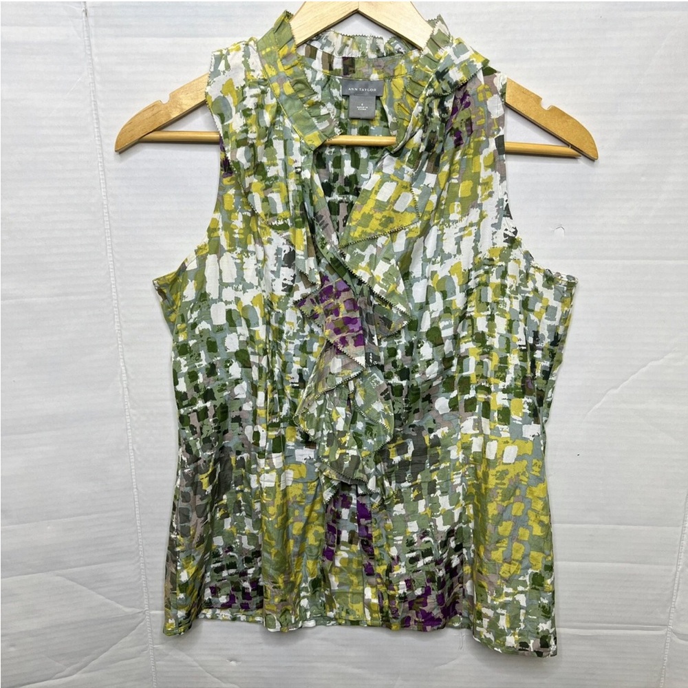 Ann Taylor Women's Button Front Ruffle Sleeveless Blouse size 6